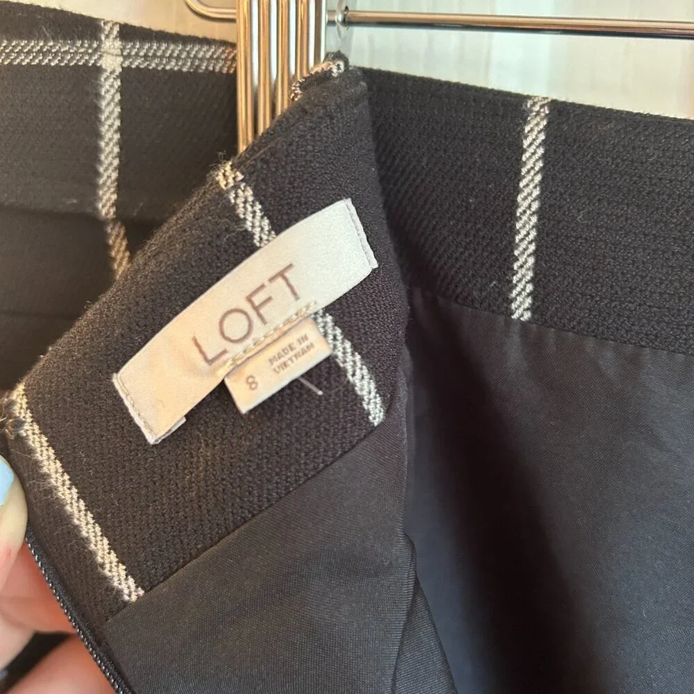 Loft Black Checkered Button Tab Pocket Skirt Size 8 - Picture 6 of 7